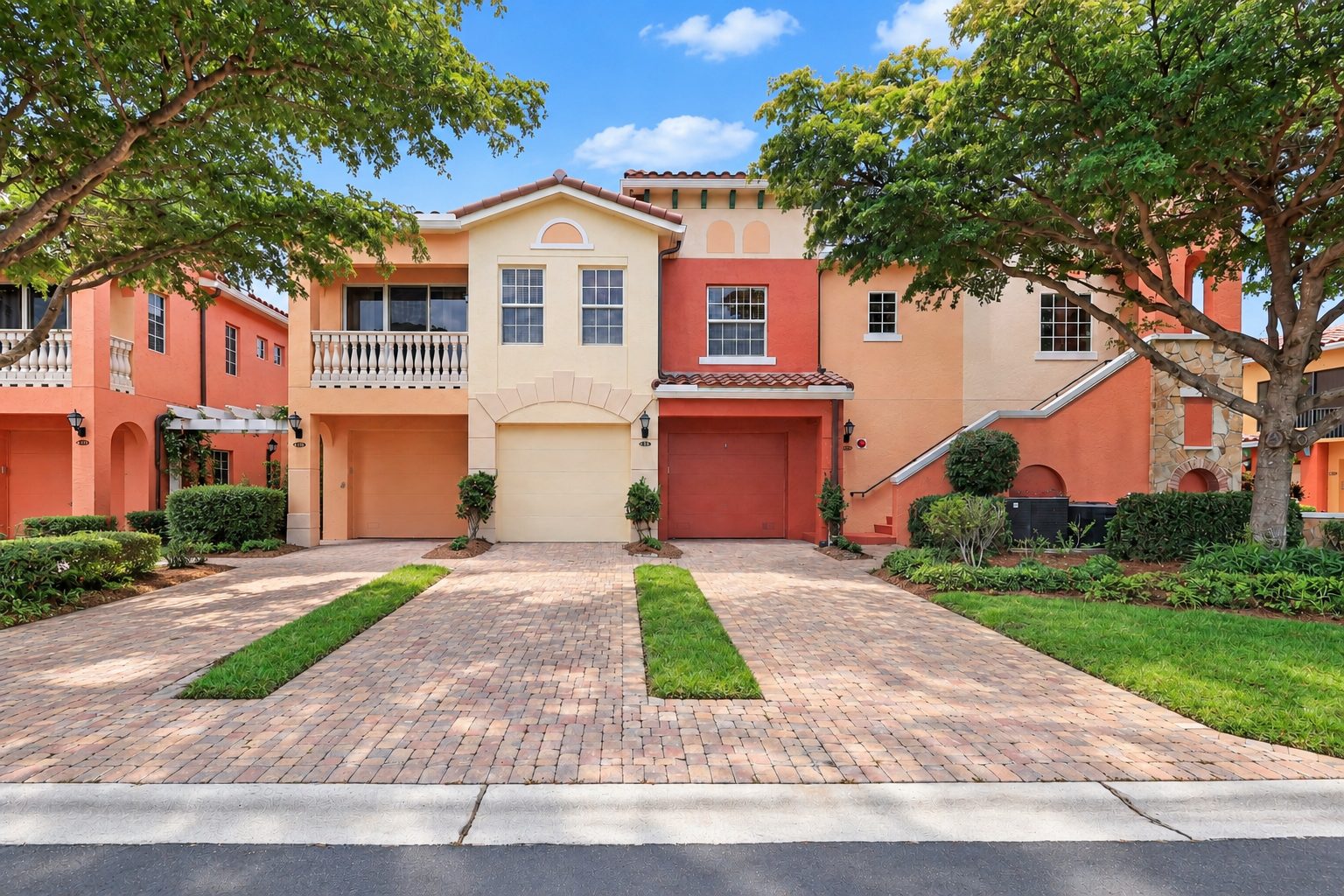 8721 Piazza Del Lago Cir #205